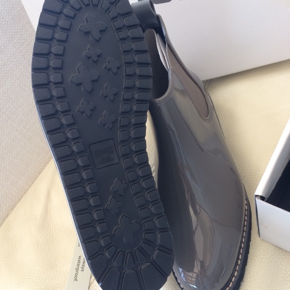NEW IN BOX Cougar Rain Boots - Picture 4 of 4